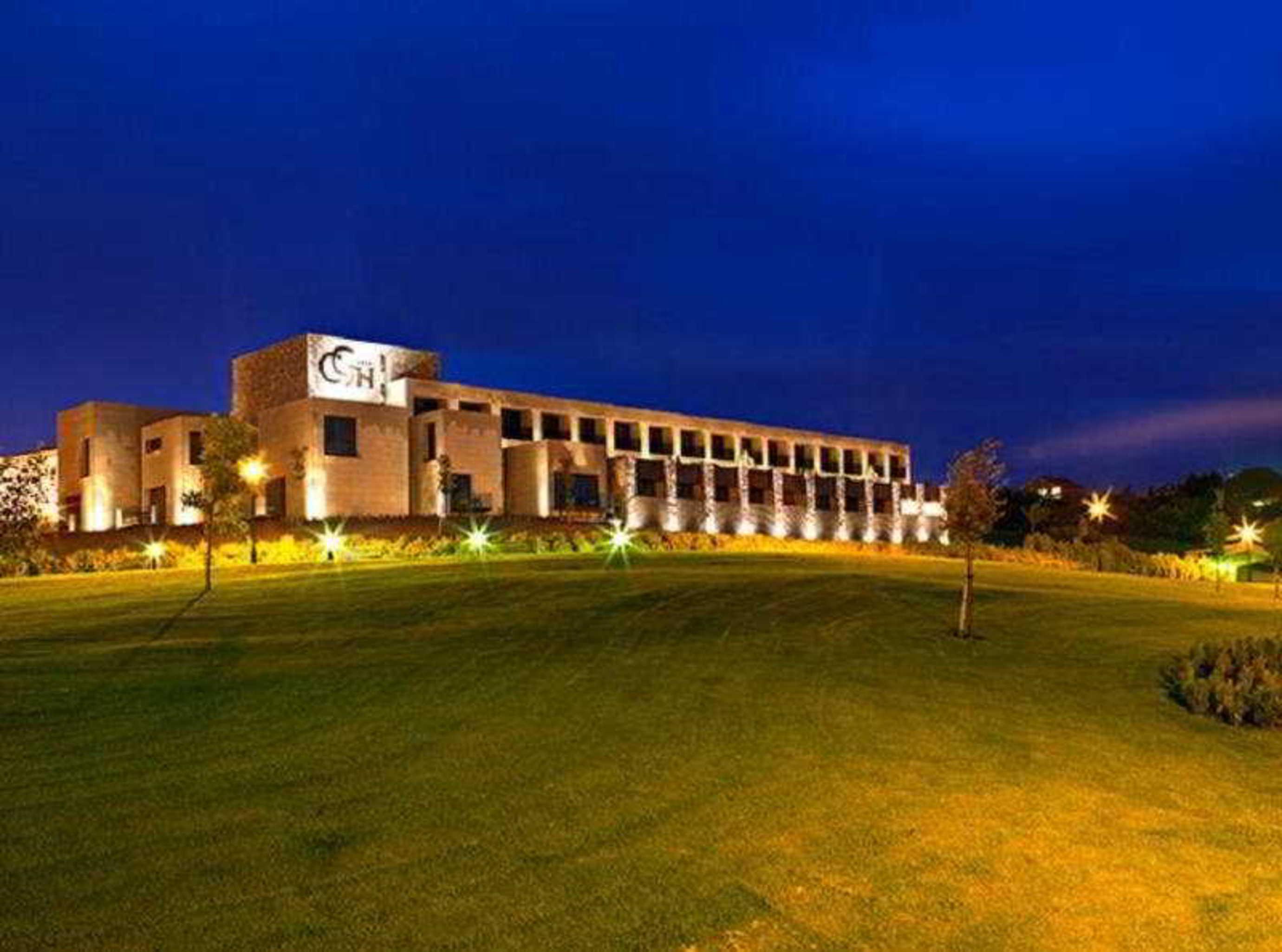 Hotel Castillo De Gorraiz&Spa Exterior photo