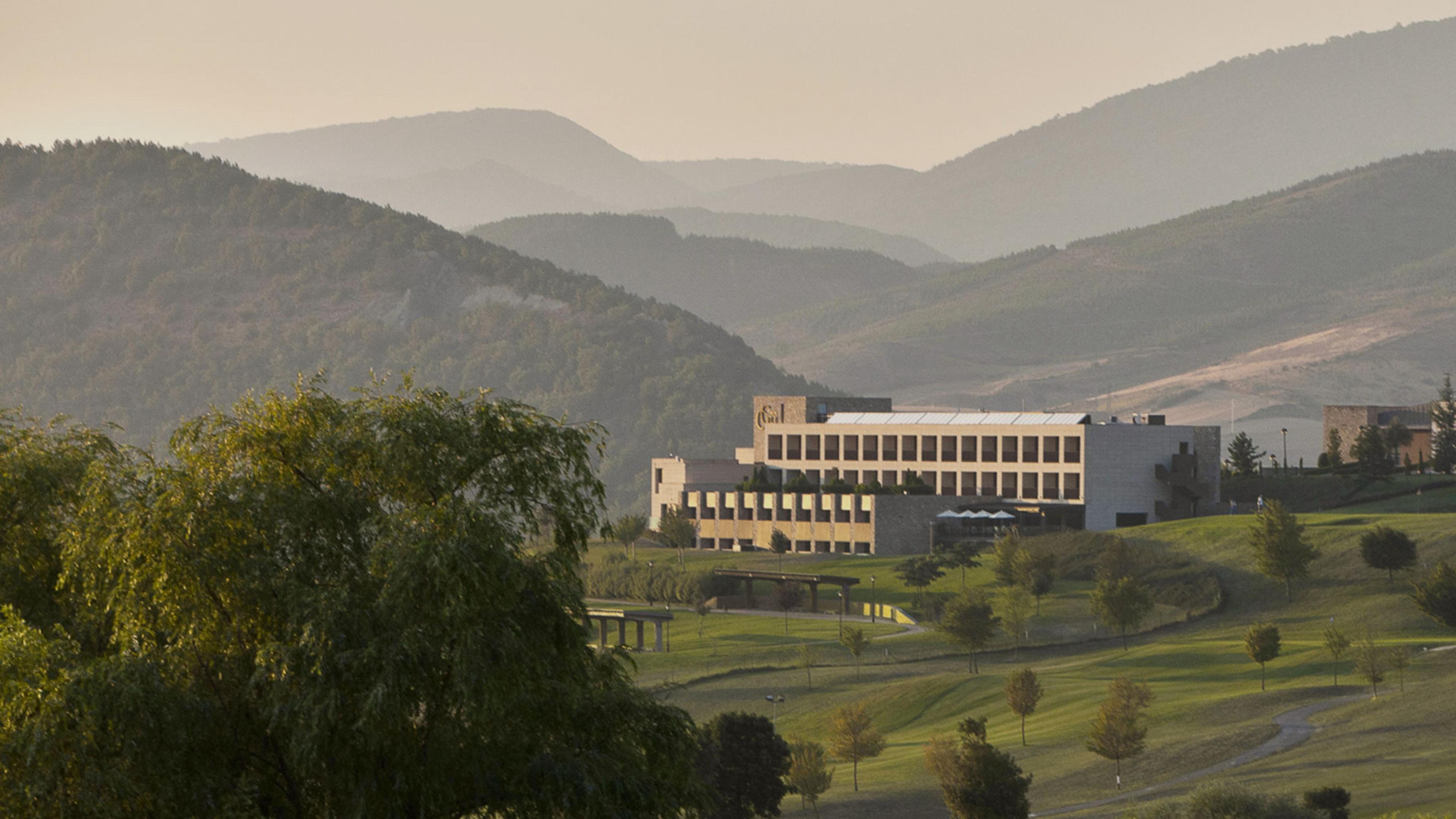 Hotel Castillo De Gorraiz&Spa Exterior photo